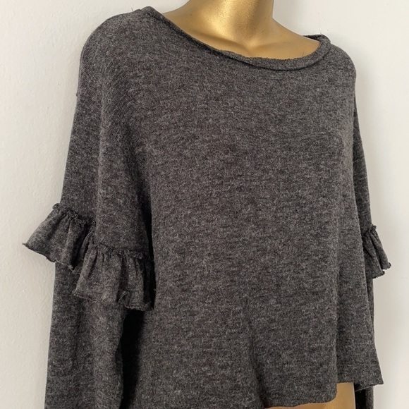 Zara whimsigoth ruffle long sleeve top - Picture 4 of 5